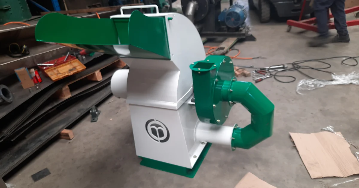 Processus de Broyage pour Pellets de Luzerne : Tailles de Particules et Bonnes Pratiques